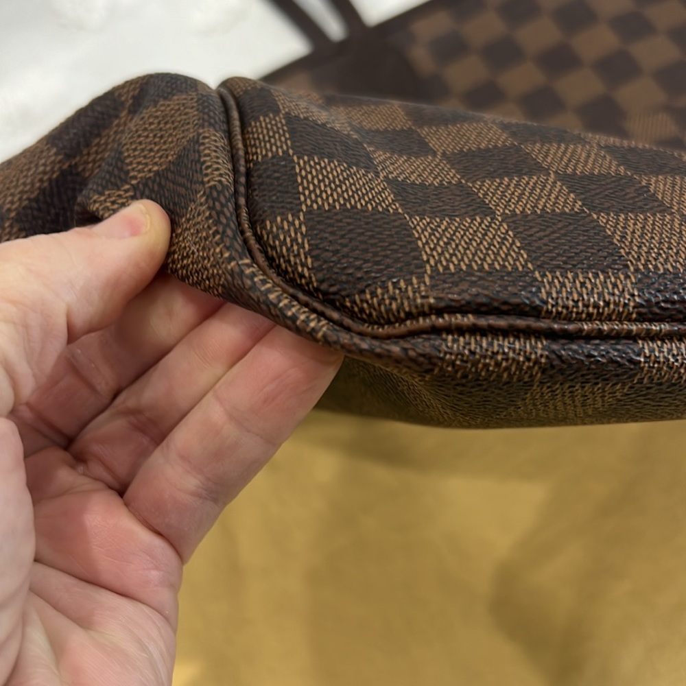 Louis Vuitton Neverfull GM Damier Ebene - Picture 8 of 16
